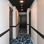 Western Centre Gare Hotel 4*