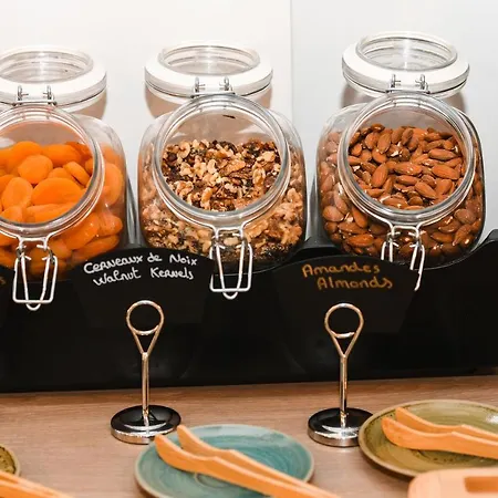 Western Centre Gare Hotel 4*