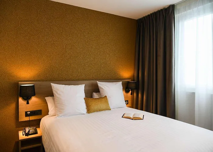 Western Centre Gare Hotel 4*