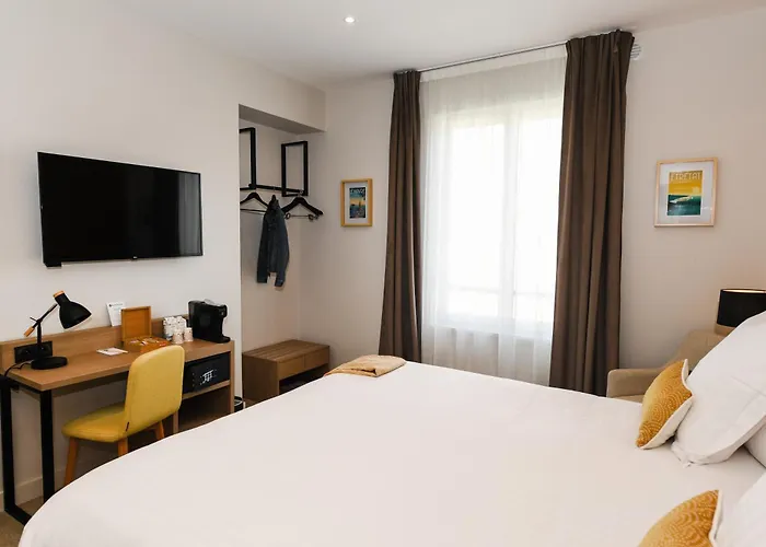 Western Centre Gare 4*