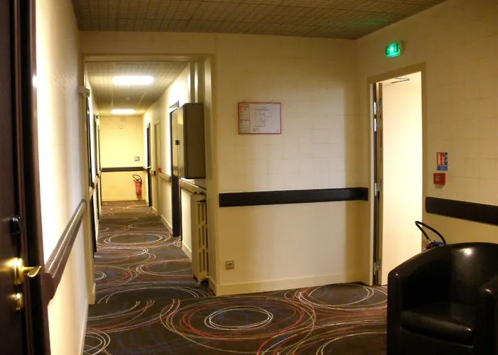 Western Centre Gare 4*