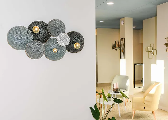 Western Centre Gare 4*